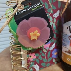 NEW *11* asst bottle stoppers Charles Viancin botanical, cute gifts